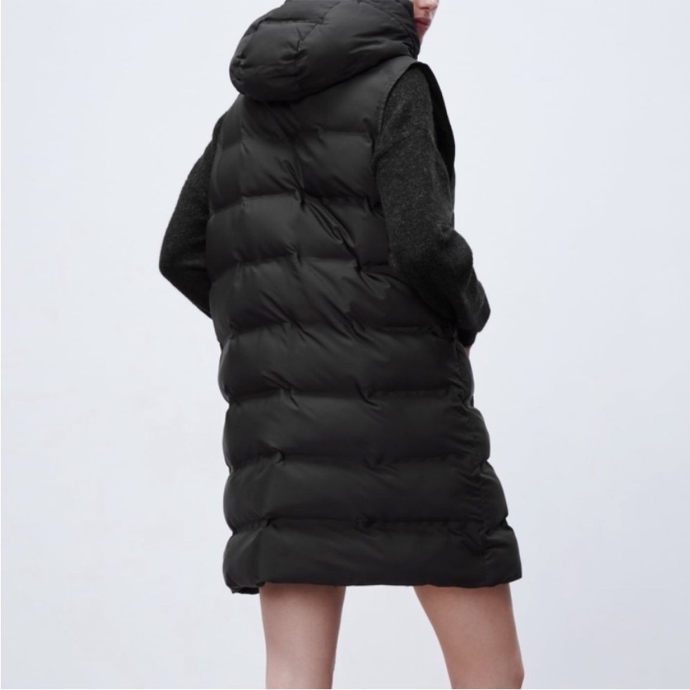 Zara Black Quilted Hooded Long Puffer Vest - Picture 2 of 9